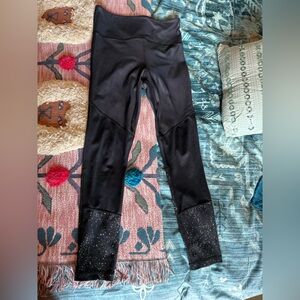 ZYIA Black Glossy Leggings Sleek Form-Fitting Design